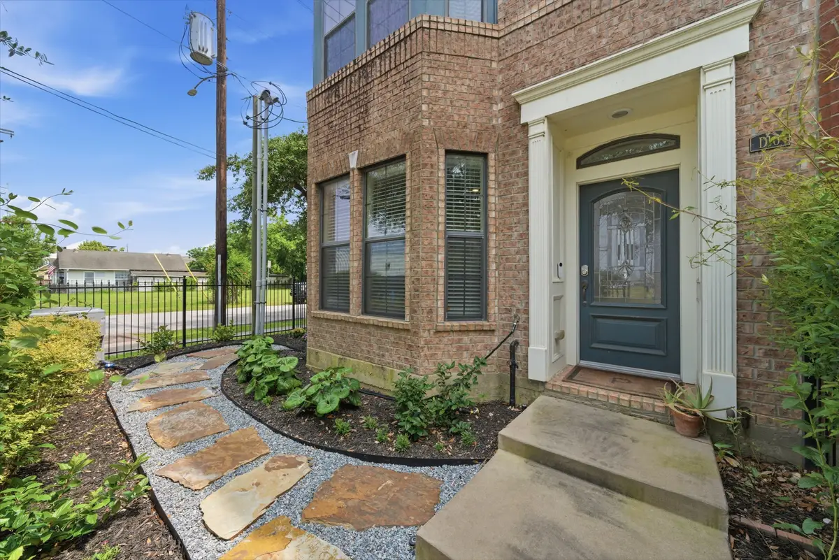 2110 Shearn Street #16, Houston, TX 77007 - #1