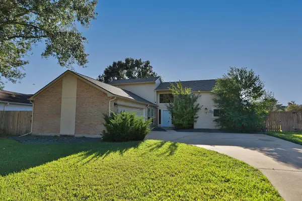 7215 Creek Crest Drive, Houston, TX 77095