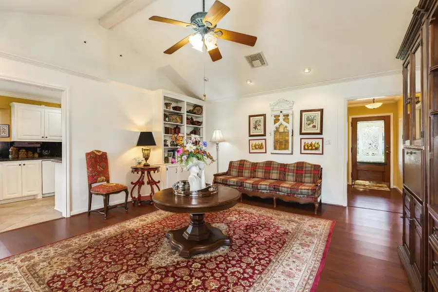 221 Banyan Street, Lake Jackson, TX 77566 - Image #3