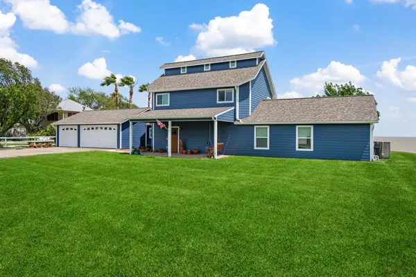 11320 Cedar Gully Road, Beach City, TX 77523