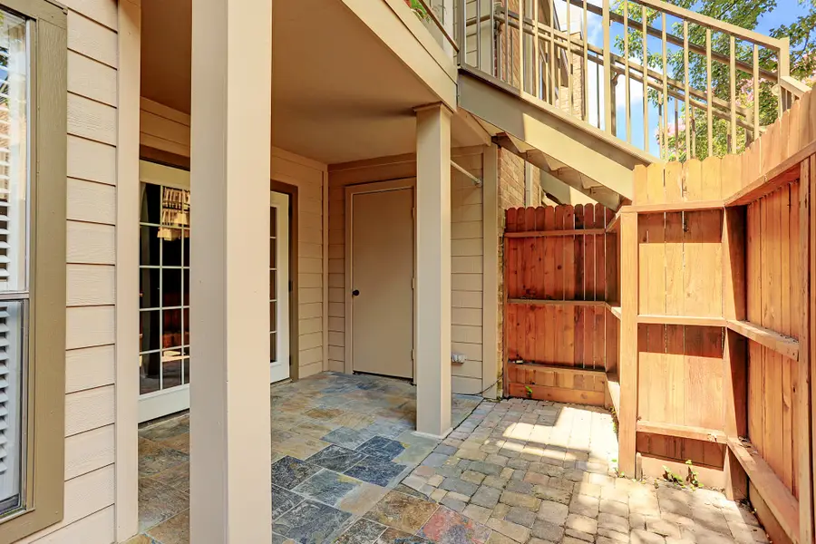 1201 Mcduffie Street #207, Houston, TX 77019 - #2