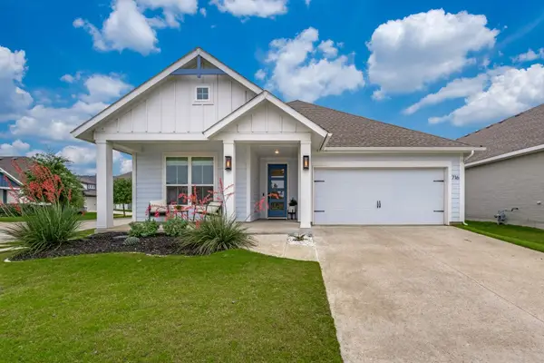 716 Swift Street, Northlake, TX 76247