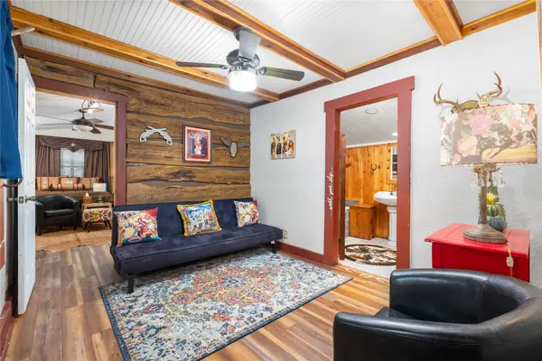 704 14th Street, Bandera, TX 78003