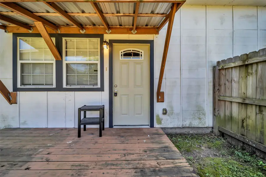 201 W Mink Street, Willis, TX 77378 - #2