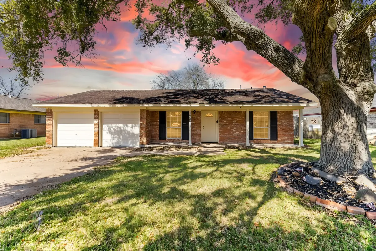 127 Talisman Street, Lake Jackson, TX 77566 - #1