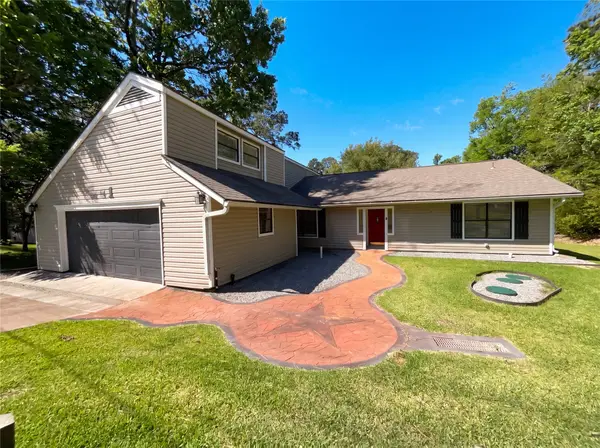 241 Greenbriar Drive, Livingston, TX 77351