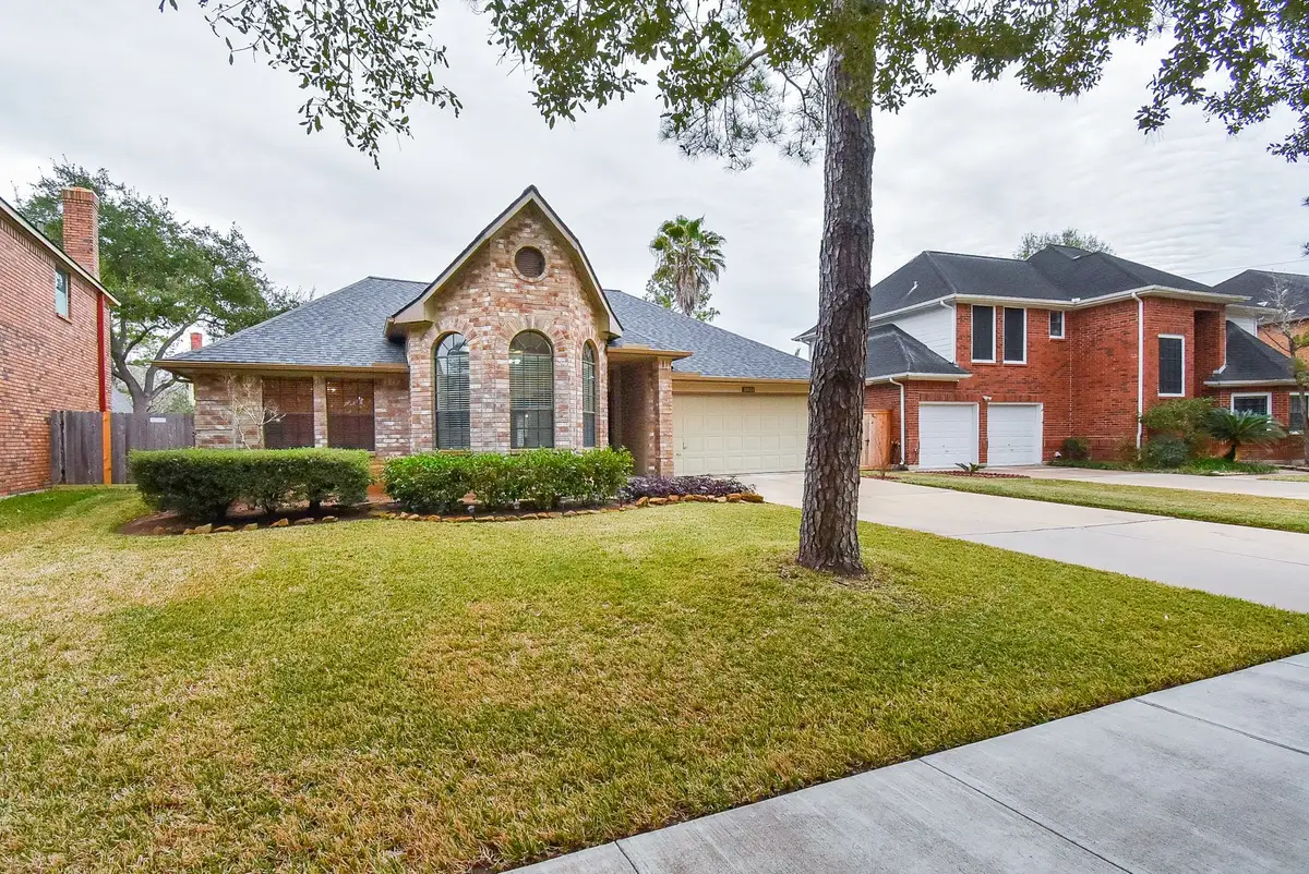 2931 Double Lake Drive, Missouri City, TX 77459 - Image #1