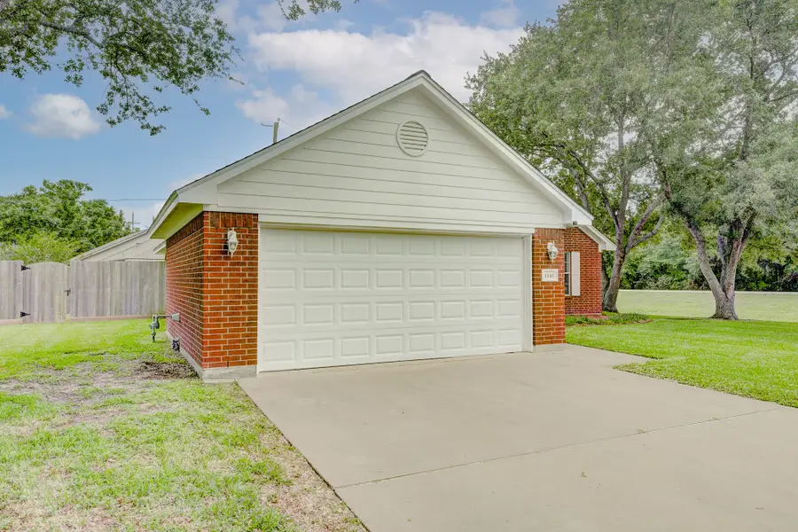 1140 Thomas Drive, Angleton, TX 77515 - #3