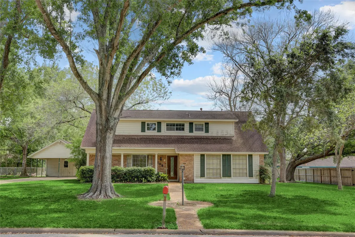 105 Ridgemont Drive, Alvin, TX 77511 - #1