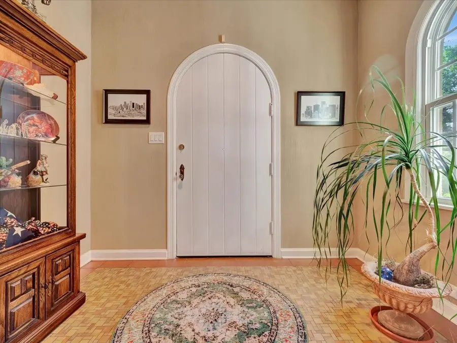 402 S Bynum Street, Lufkin, TX 75904 - Image #3