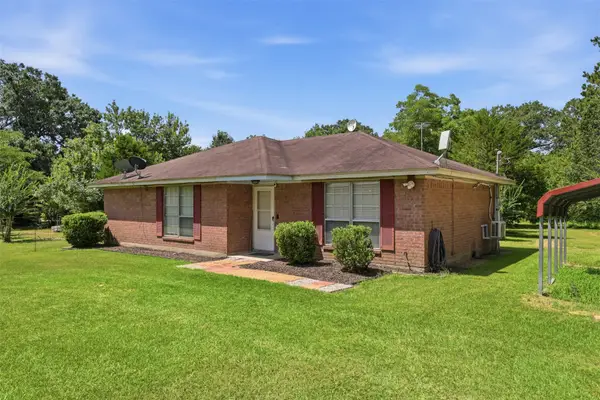 14021 Highway 21 W, North Zulch, TX 77872