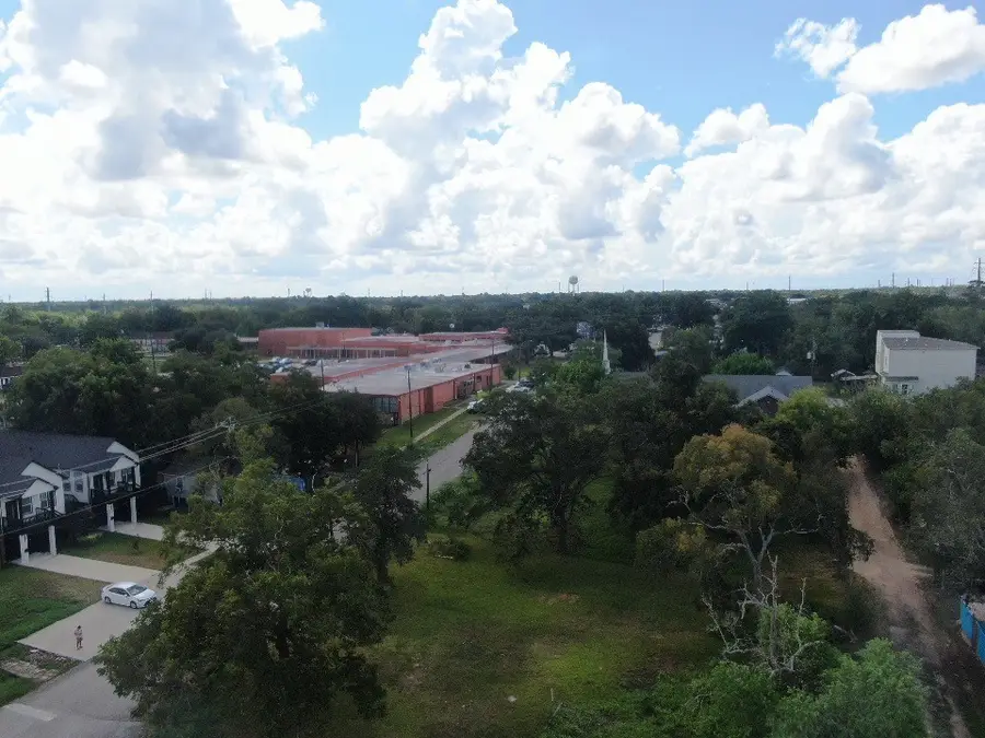 204 3rd Street, Rosenberg, TX 77471 - #2