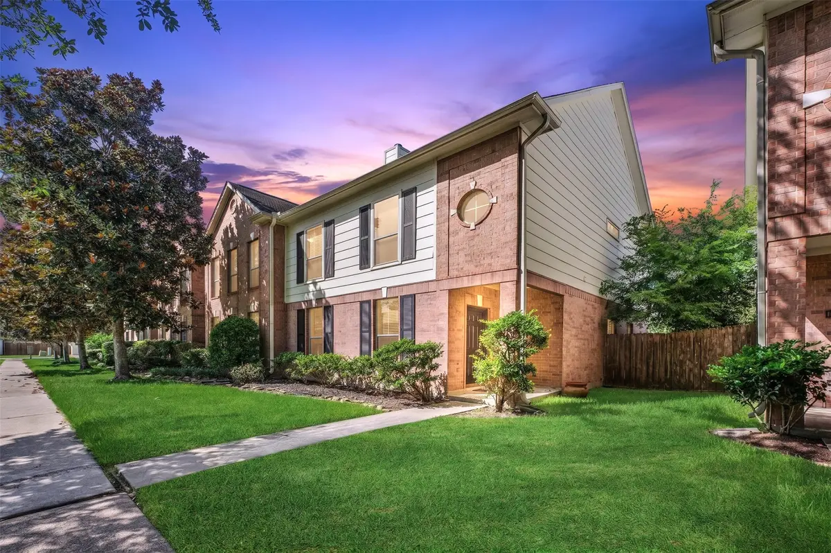 607 Travis Street #5, Webster, TX 77598 - #1