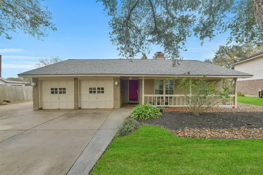 2211 Bayou Drive, League City, TX 77573 - Image #3