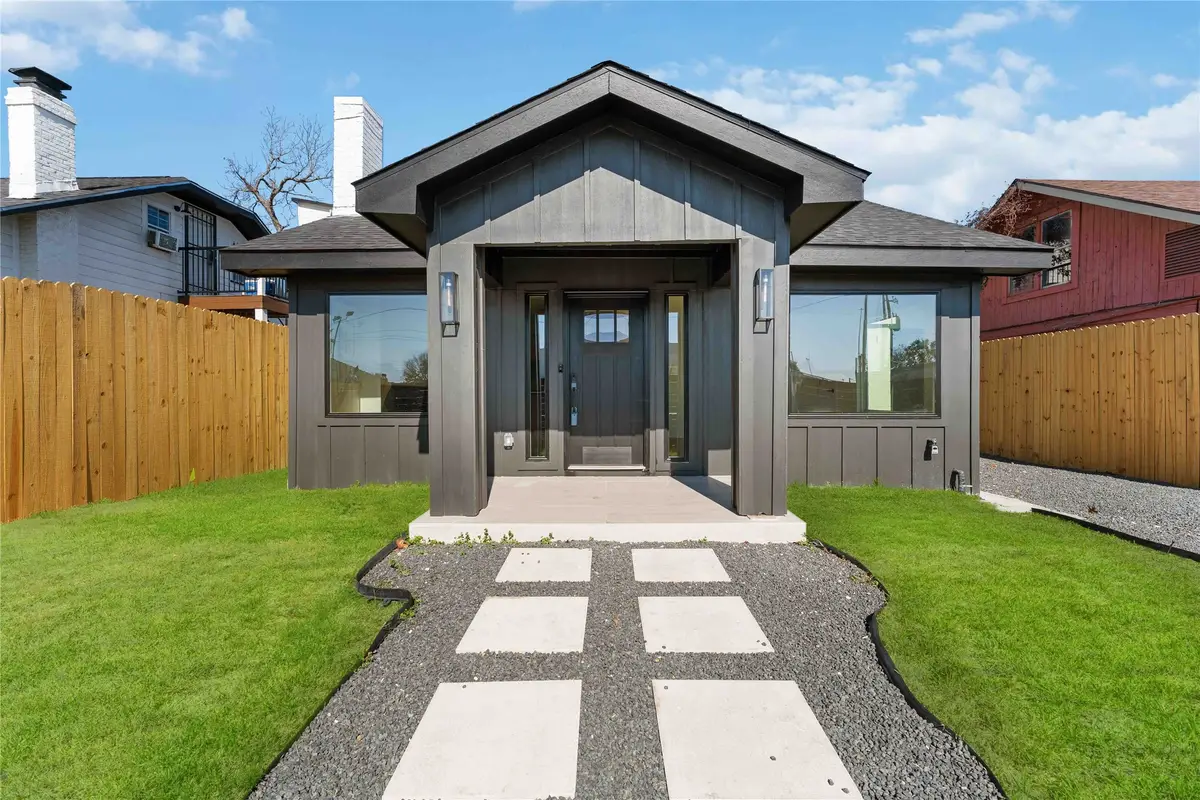 508 Dell Court, Houston, TX 77009 - Image #1