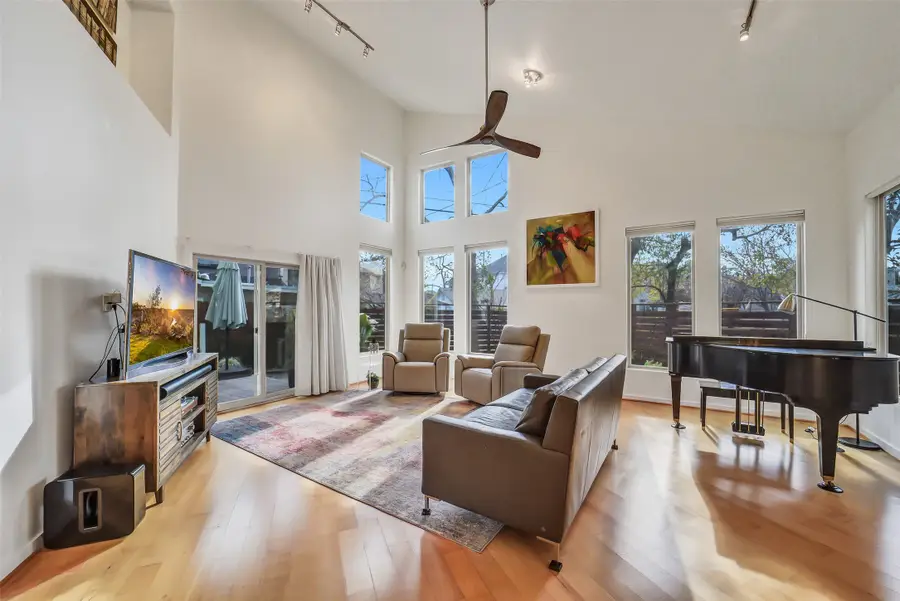 1802 W 14th 1/2 Street, Houston, TX 77008 - #3