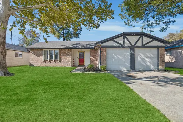 11207 Rousseau Drive, Houston, TX 77065