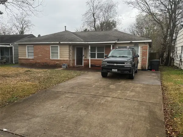 10206 Chesterfield Drive, Houston, TX 77051