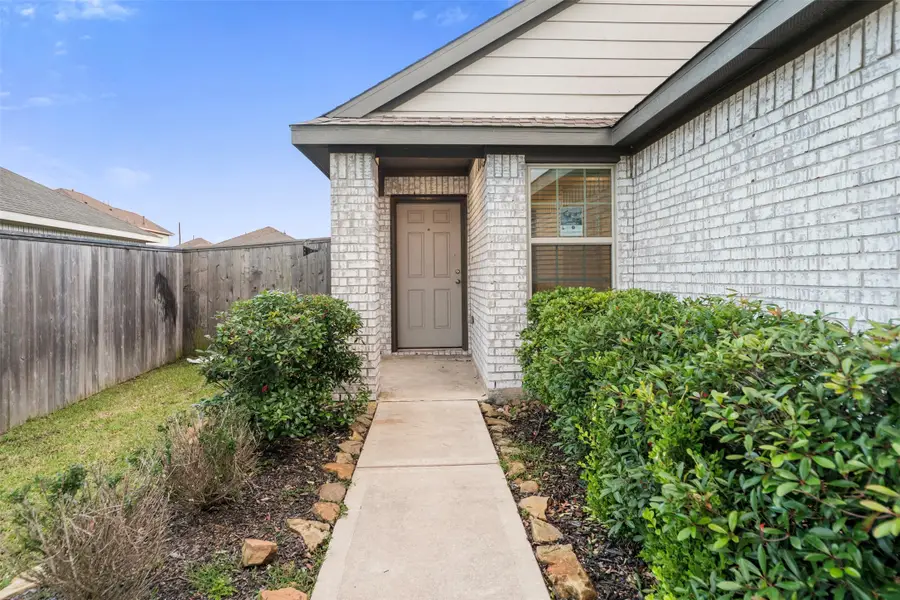 14534 Broadbury Pond Road, Rosharon, TX 77583 - #2