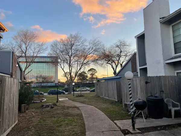 9550 Deering Drive #408, Houston, TX 77036