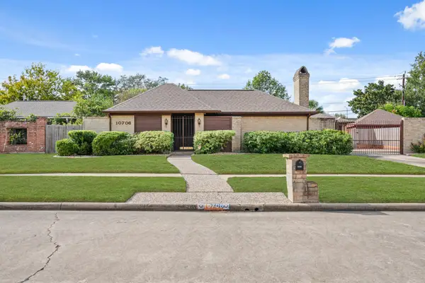 10706 Braes Bayou Drive, Houston, TX 77071