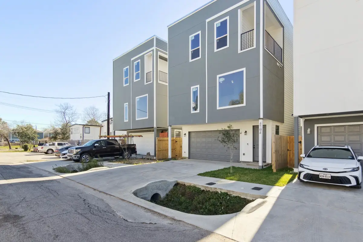 4704 Ward Street, Houston, TX 77021 - Image #1