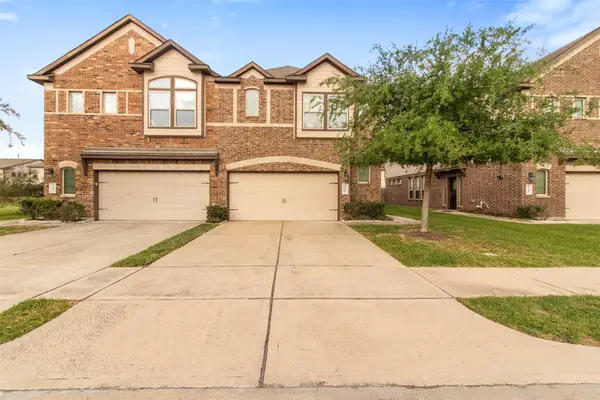 3411 Rainflower Springs Lane, Rosenberg, TX 77471