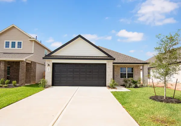 16547 Willow Forest Drive, Conroe, TX 77302