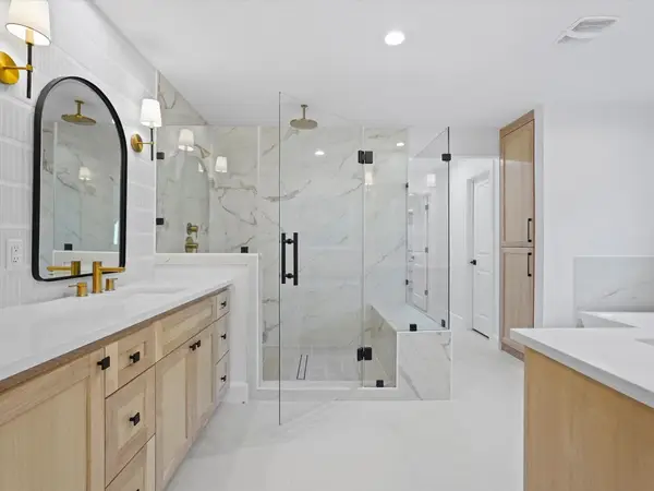 10519 Brinwood Drive, Houston, TX 77043