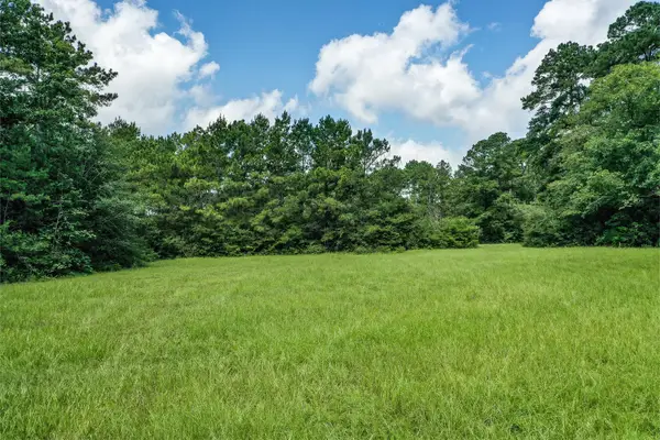 7.7 Acres Hill Rd, Willis, TX 77378