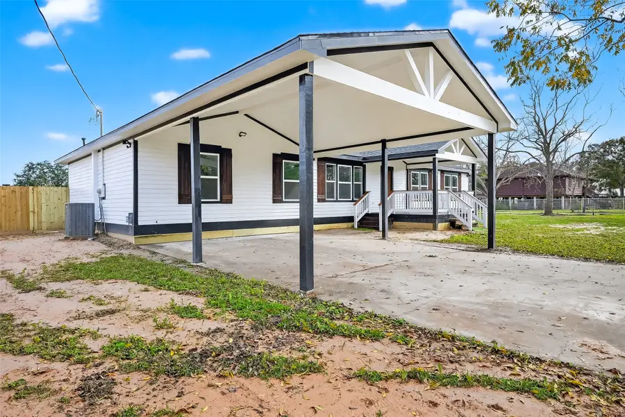 2311 8th Street, Liverpool, TX 77577 - Image #3