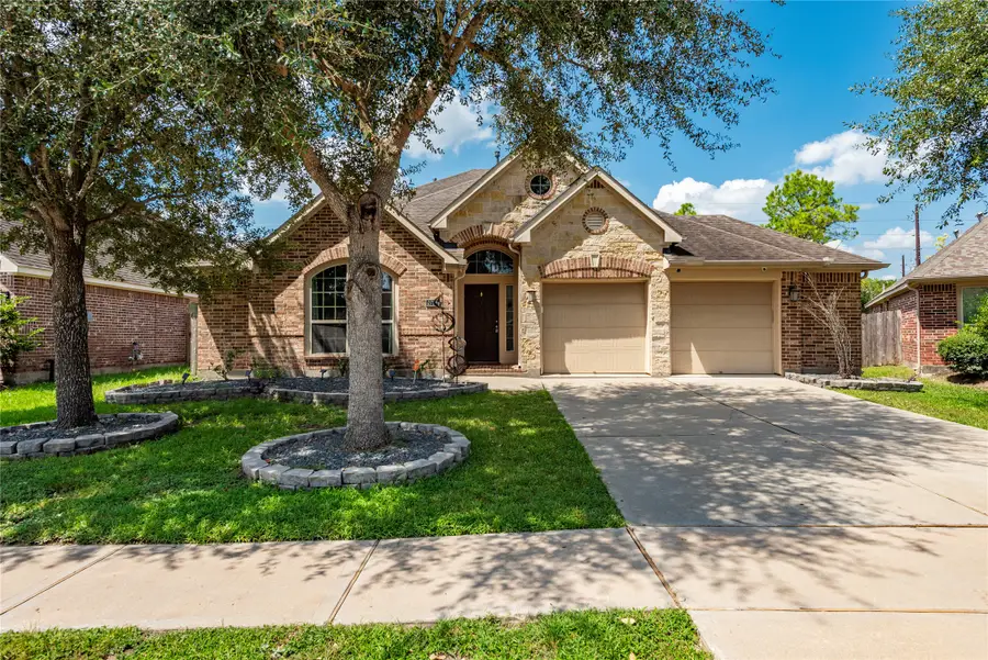 2704 Ginger Cove Lane, Pearland, TX 77584 - Image #3