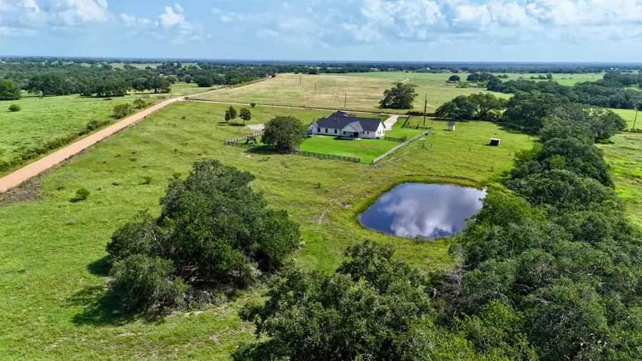 1252 County Road 388, Hallettsville, TX 77964 - #3
