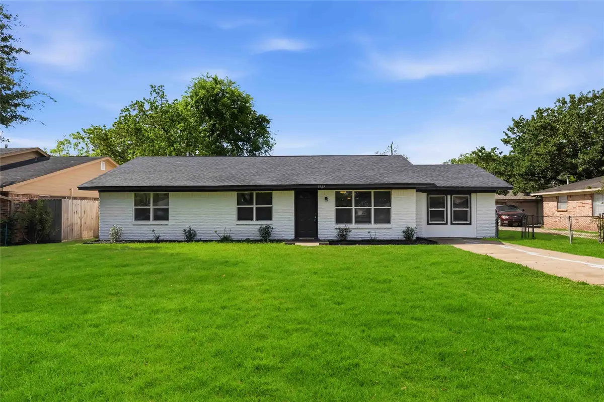 9723 Oldcrest Drive, Stafford, TX 77477 - #1