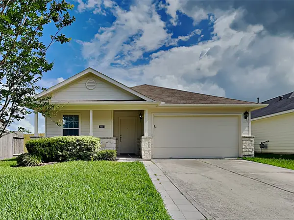 911 Lancaster Lake Drive, Houston, TX 77073