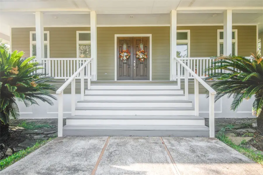 108 Buffalo Trail, Lake Jackson, TX 77566 - #2