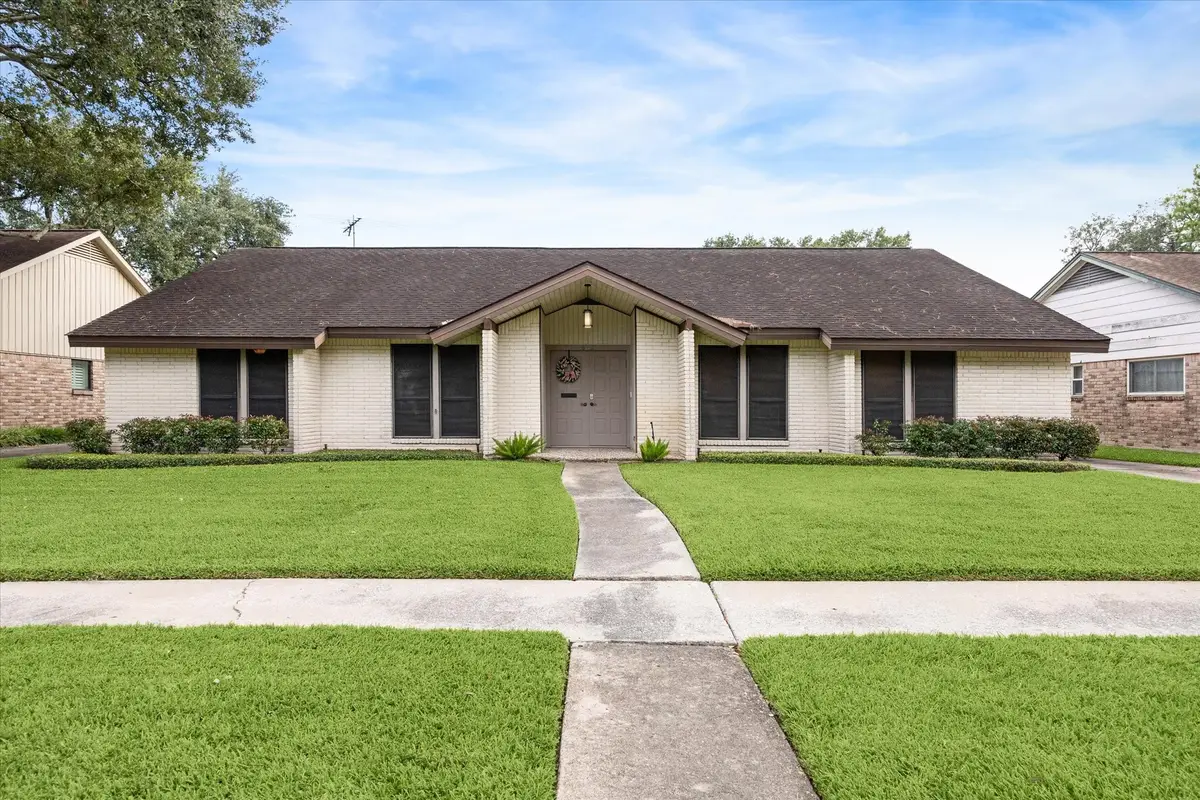 6115 Paisley Street, Houston, TX 77096 - Image #1