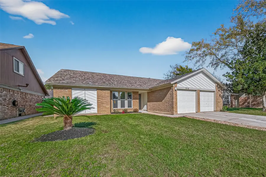 5718 Longforest Drive, Houston, TX 77088 - Image #3