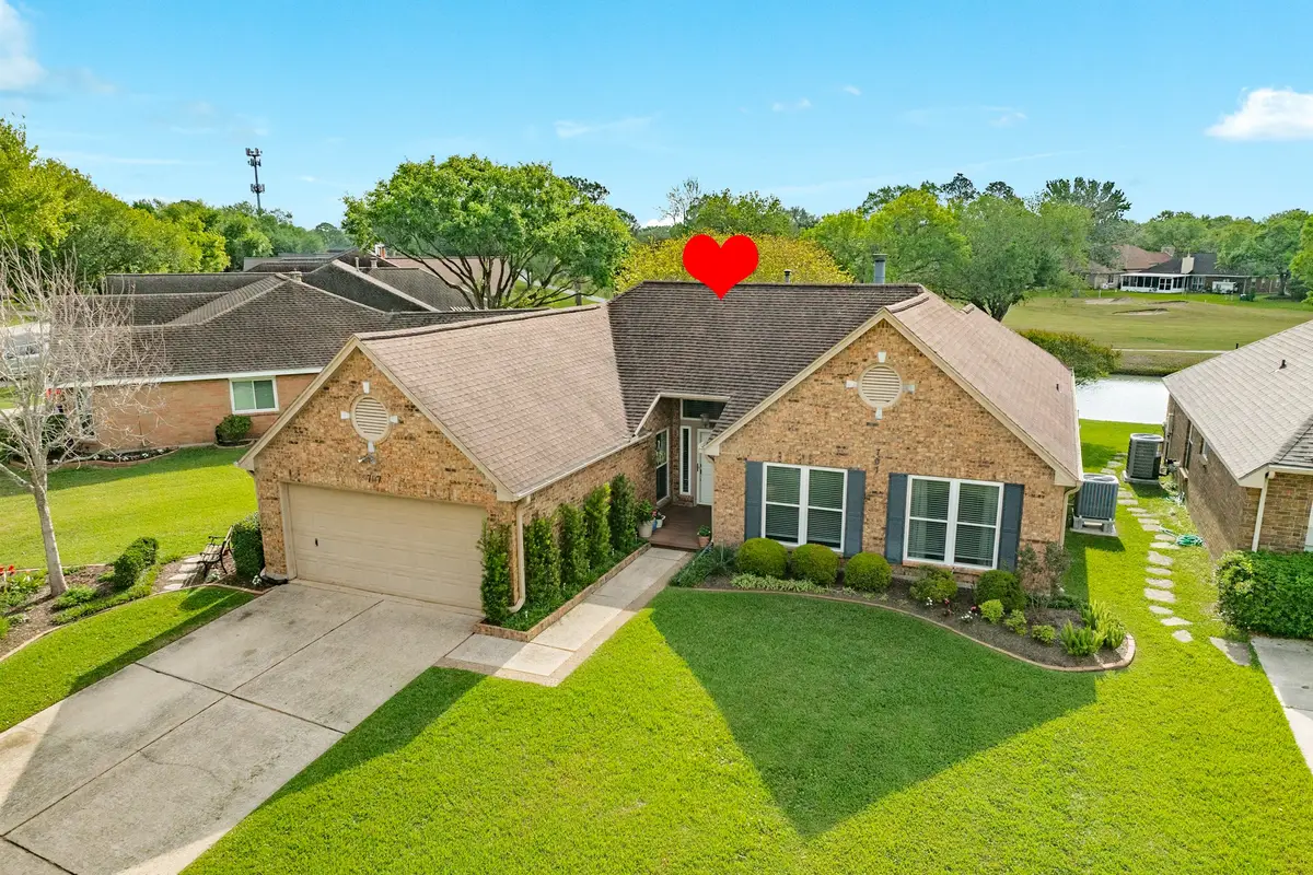707 W Peach Hollow Circle, Pearland, TX 77584 - #1