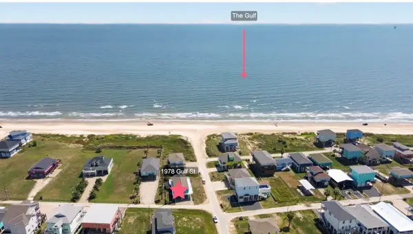 1978 Gulf Street, Crystal Beach, TX 77650