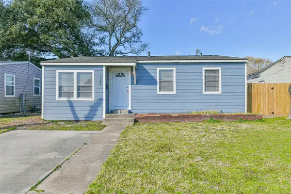 624 15th Avenue N, Texas City, TX 77590