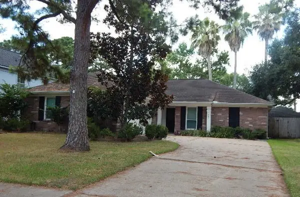 7607 Sandygate Lane, Houston, TX 77095