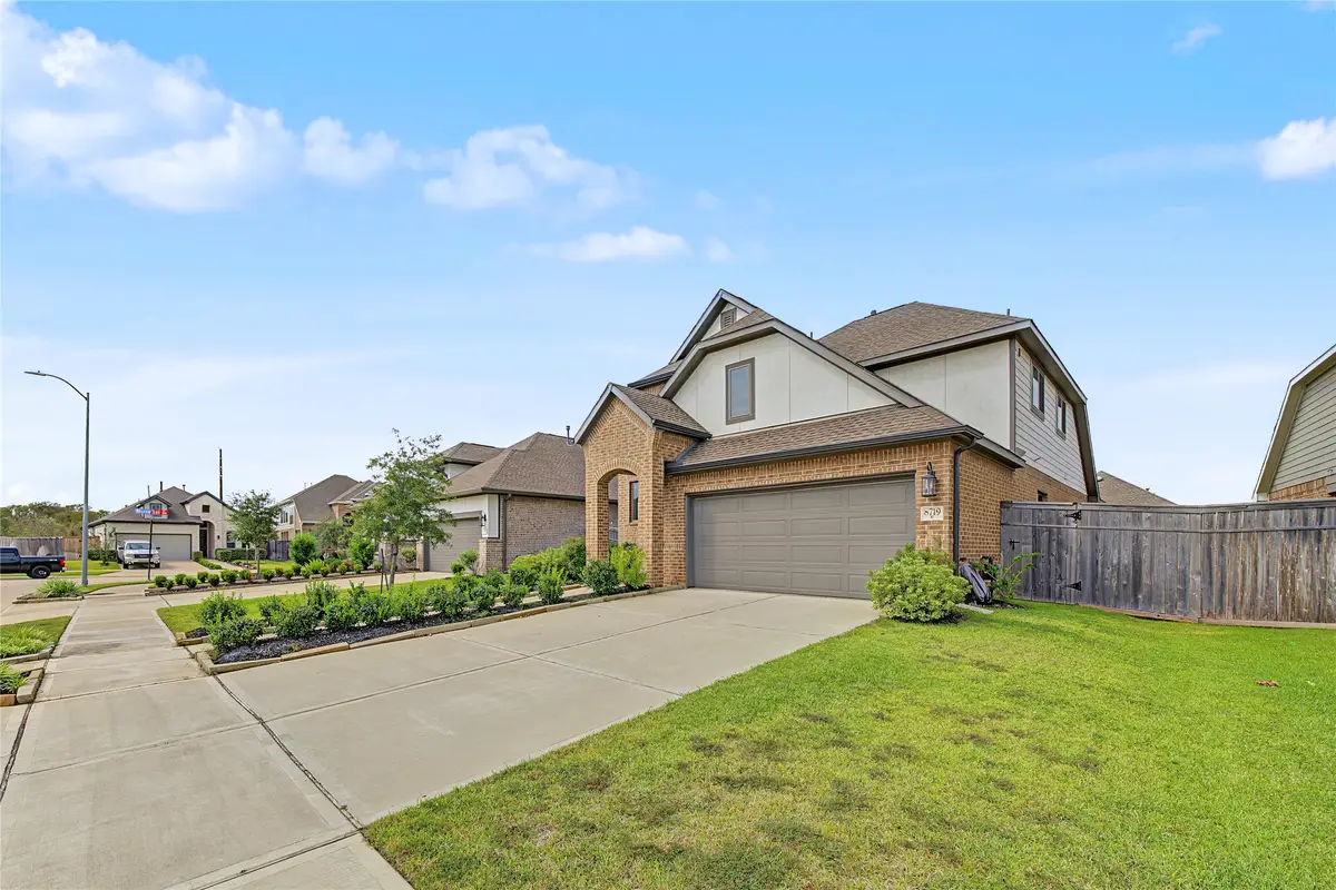 8719 Arbor Trail Drive, Missouri City, TX 77459 - #1