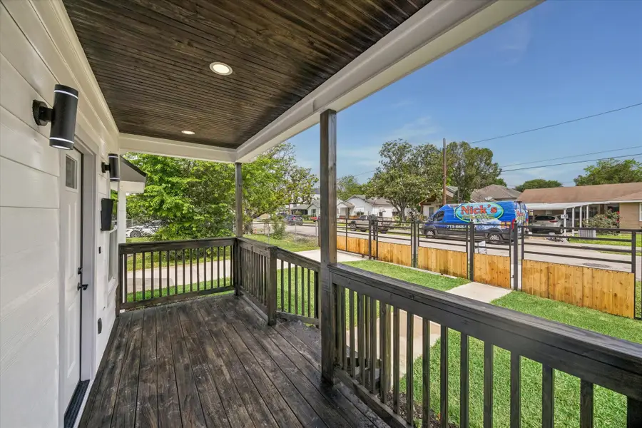428 Neyland Street, Houston, TX 77022 - #3