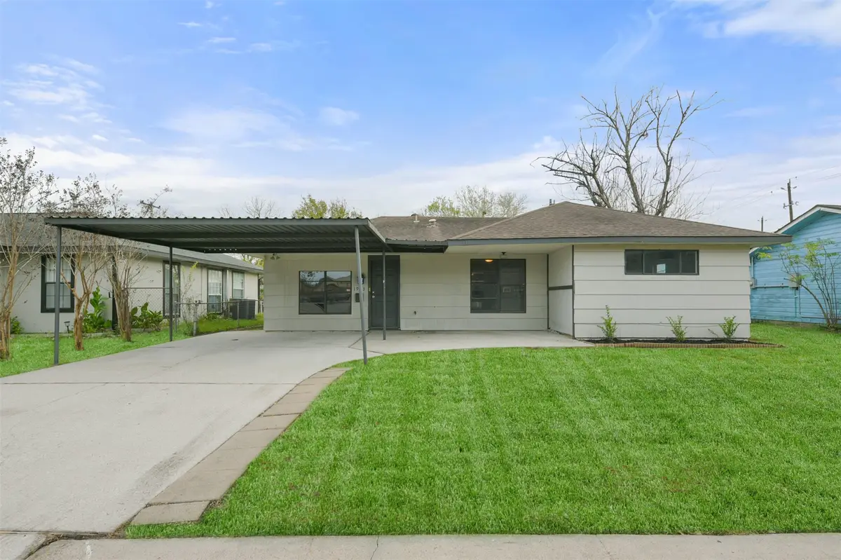 1913 Scarborough Lane, Pasadena, TX 77502 - #1