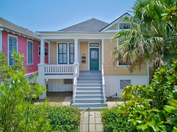 1709 Avenue N 1/2, Galveston, TX 77550