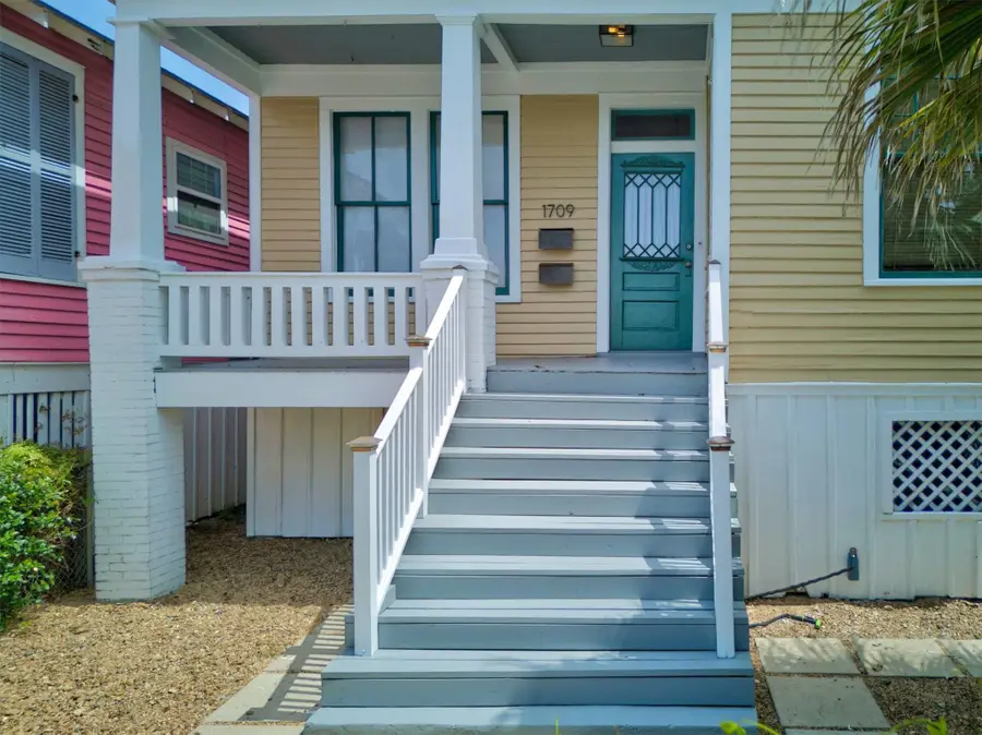 1709 Avenue N 1/2, Galveston, TX 77550 - #3