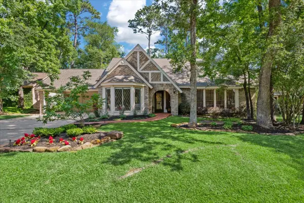 10 Cape Chestnut Drive, Spring, TX 77381