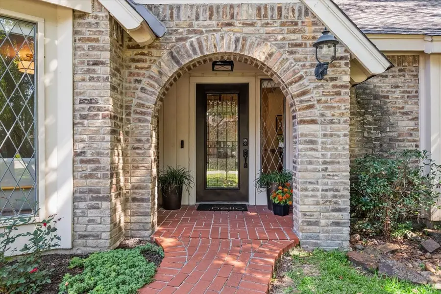 10 Cape Chestnut Drive, The Woodlands, TX 77381 - #3