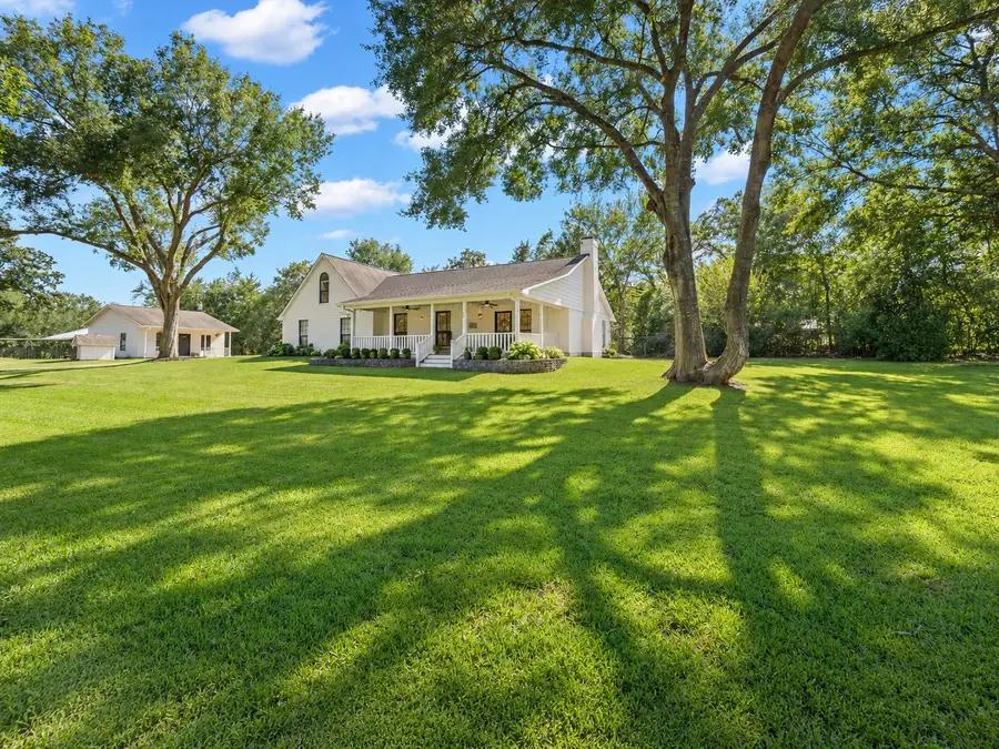 540 Hickory Creek Road, Bellville, TX 77418 - #2